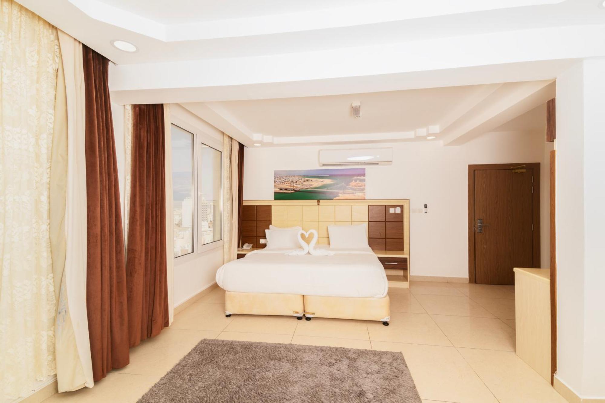 Diamond Star Hotel فندق النجمة الماسية Seeb Bagian luar foto