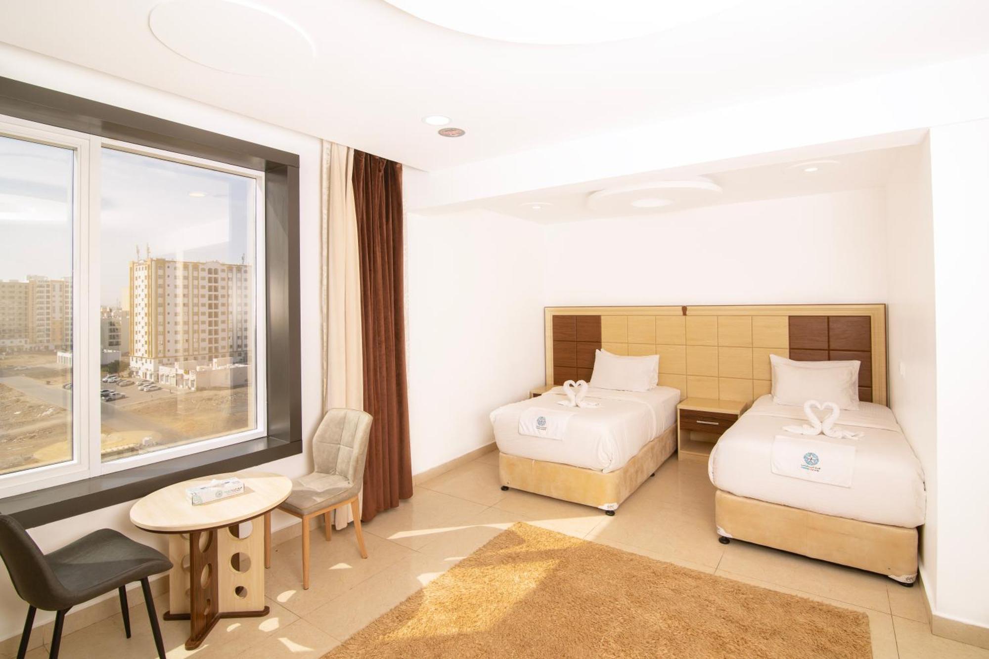 Diamond Star Hotel فندق النجمة الماسية Seeb Bagian luar foto